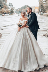 Plus Size White Ball Gown Off the Shoulder Sweetheart Satin Long Wedding Dress with Appliques
