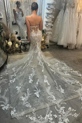 Plus Size Sweetheart Backless Tulle Long Wedding Dress with Appliques Lace