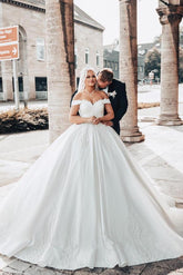 Plus Size White Ball Gown Off the Shoulder Sweetheart Satin Long Wedding Dress with Appliques