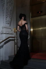 Elegant Black Sequined Mermaid Prom Dress with 3D Lace Applique