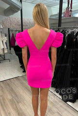 Fuchsia V-Neck Mermaid Mini Homecoming Dress with Short Sleeves
