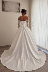 Long A-line Sweetheart Satin Lace-up Wedding Dress with Detachable Sleeves