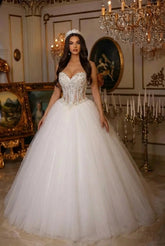 Long Ball Gown Sweetheart Floor Length Lace Tulle Sleeveless Wedding Dress