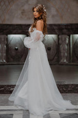 Elegant Mermaid Strapless Tulle Lace Long Appliques Wedding Dress with Sleeves