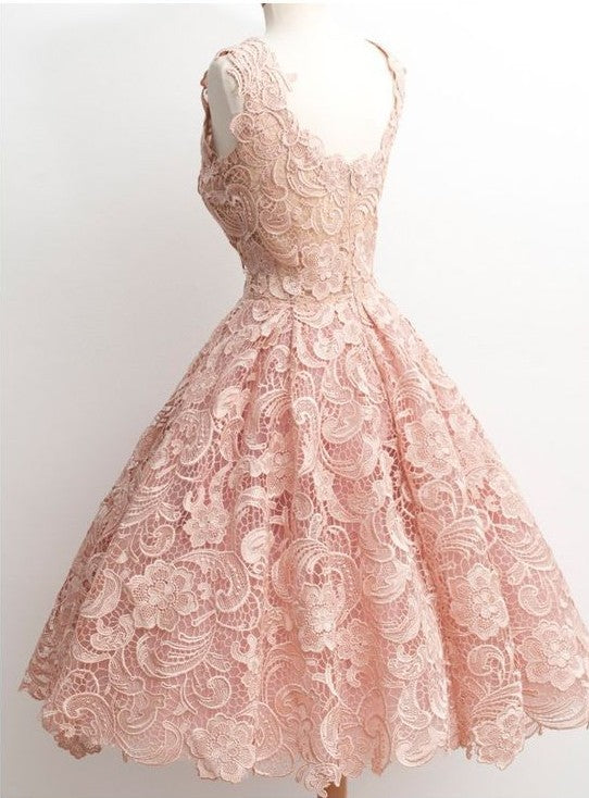 Short A-line V-neck Lace Knee Length Party Dresses