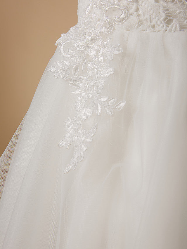 White Ball Gown Sleeveless Jewel Neck Knee Length Tulle Lace Flower Girl Dresses