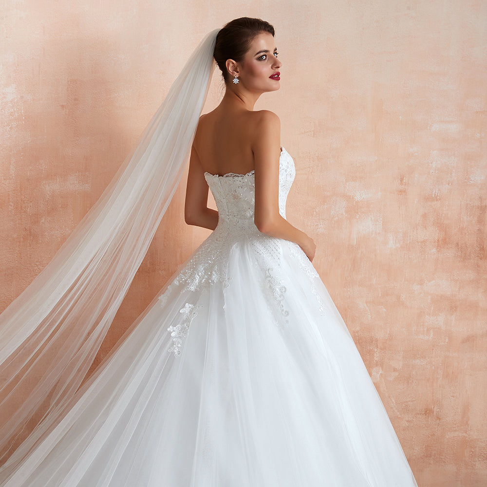 Stylish Long A-line Strapless Appliques Tulle Wedding Dress
