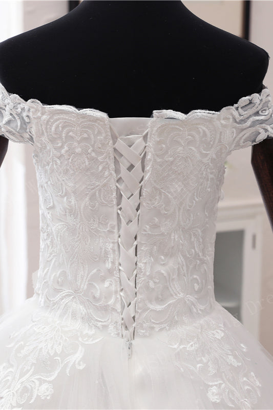 Long Ball Gown Off the Shoulder Tulle Wedding Dress with Lace Appliques