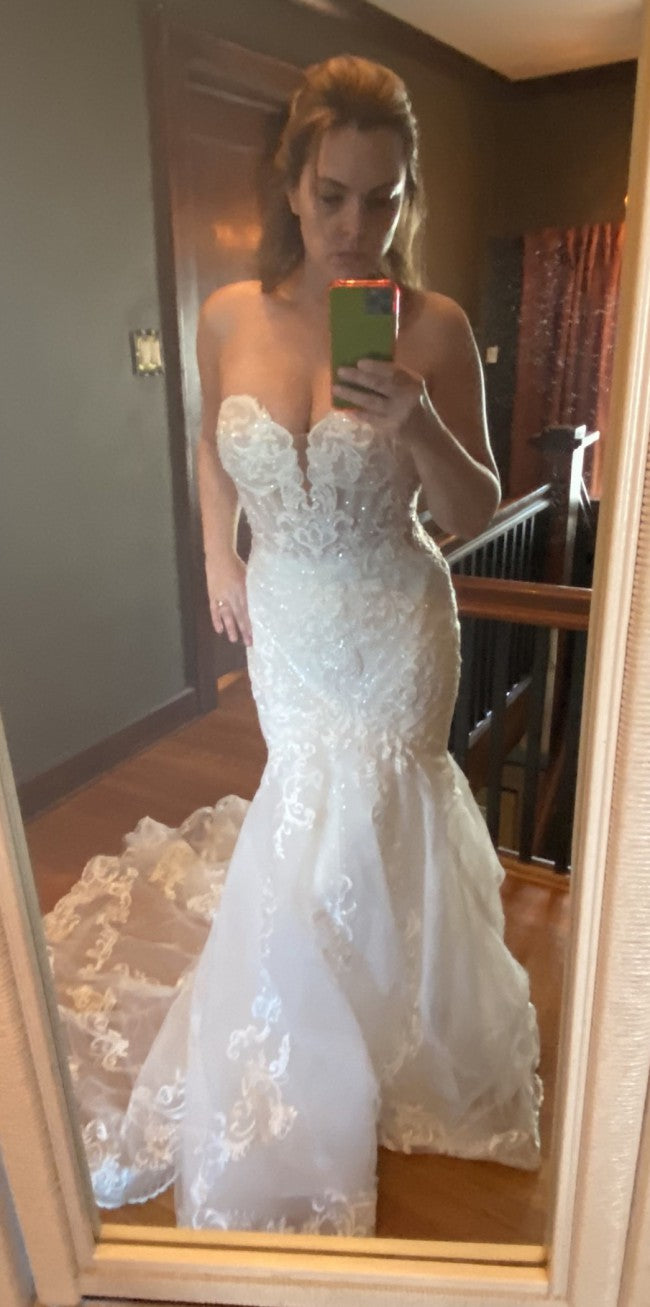 Long Lace Strapless Tulle Chapel Train Mermaid Wedding Dress