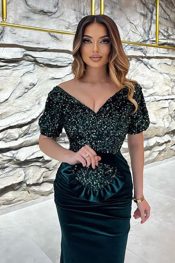 Gorgeous Long Mermaid V-neck Velvet GlitterFormal Dress with Sleeves