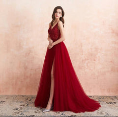 Elegant Long A-line V-neck Tulle Backless Prom Dress with Slit