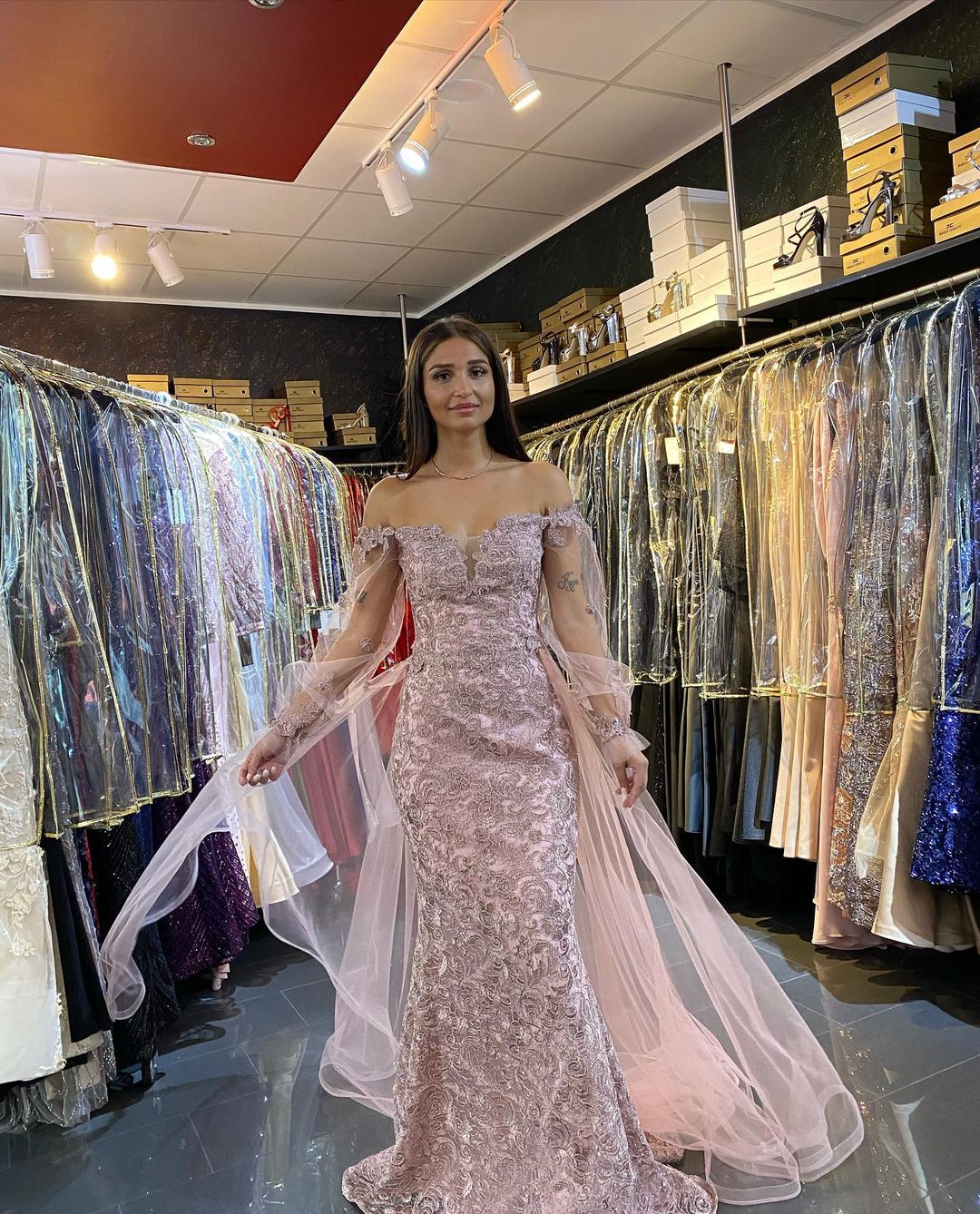 Sweetheart Long Sleeve Off the Shoulder Appliques Lace Tulle Mermaid Prom Dress