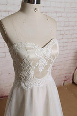 Elegant Long Strapless Lace Tulle A-line Wedding Dress