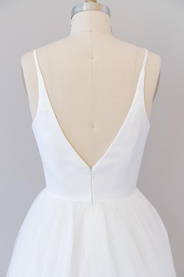 Beautiful Long V-neck Tulle A-line Wedding Dress