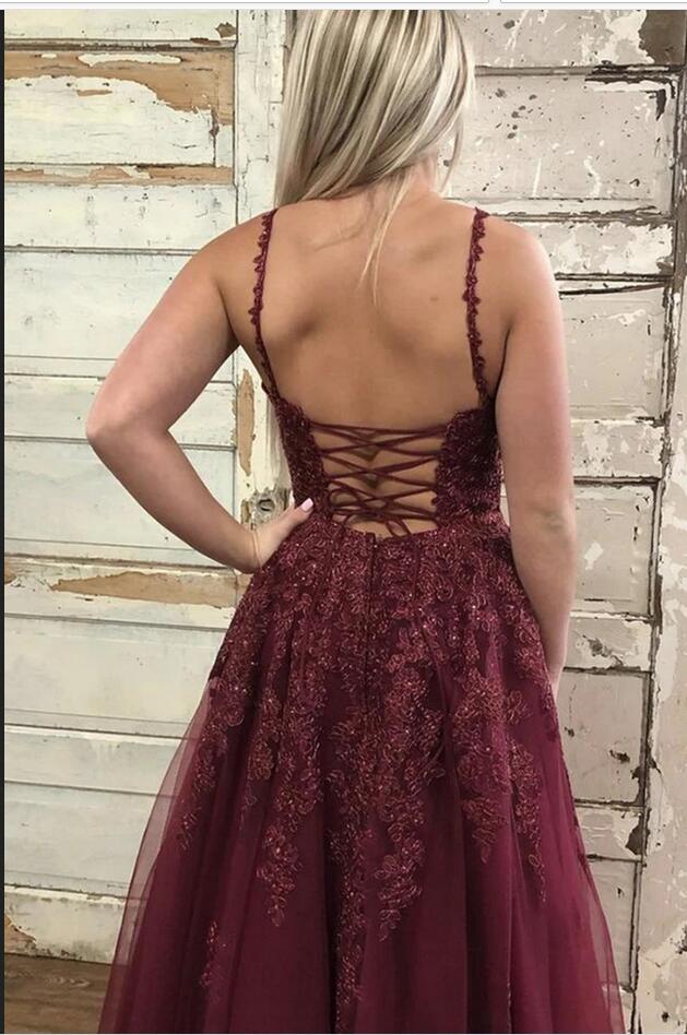 Long Spaghetti Straps V-neck Backless Appliques Lace Tulle A-Line Prom Dress