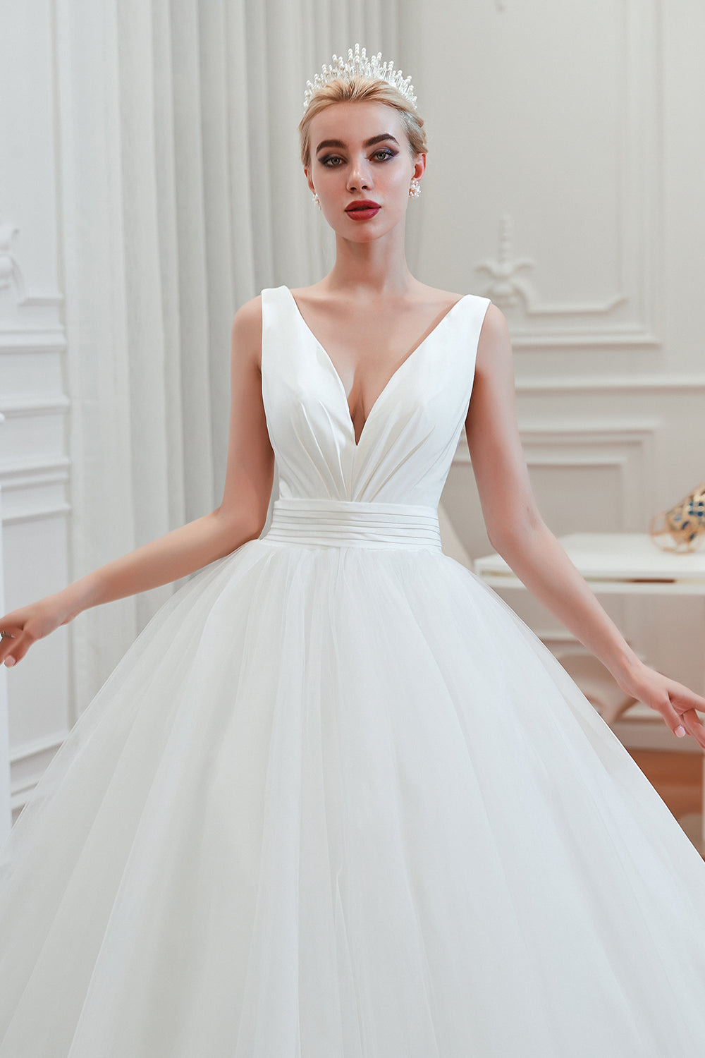 Elegant Long V-neck Lace-up Ruffle Tulle A-line Wedding Dress