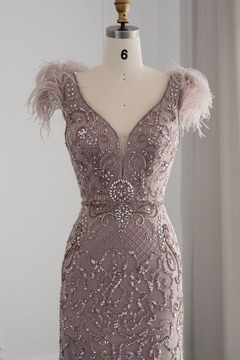 Gorgeous Long Mermaid V-Neck Beading Formal Prom Dresses with Feather