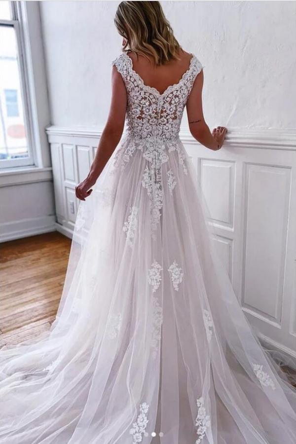 Elegant Long A-line V-neck Sleeveless Tulle Lace Wedding Dress