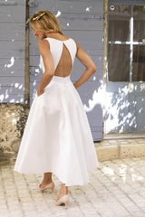 Chic Short A-line V neck Satin Backless Formal Party Dresses with Pockets