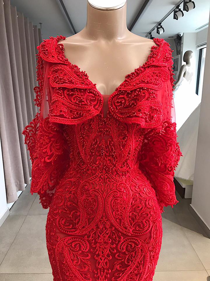 Long Mermaid V-neck Beading Lace Formal Evening Dresses with Sleeves