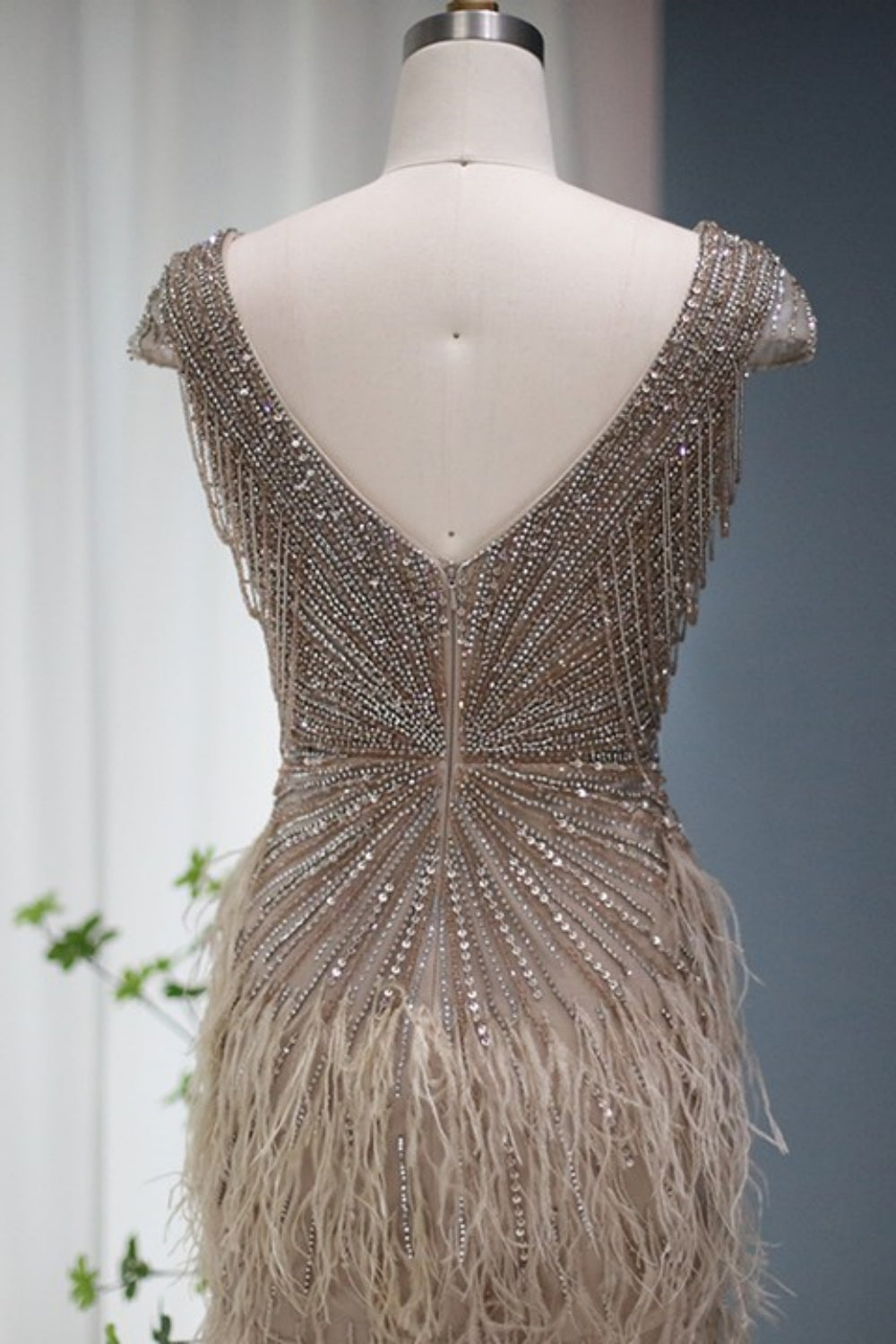 Luxury Long Mermaid V-neck Beading Formal Prom Dresses