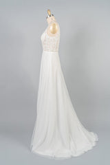 Long V-neck Appliques Lace Tulle A-line Wedding Dress with Slit