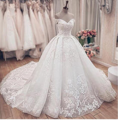 Luxury Long Off the Shoulder Ball Gown Lace Wedding Dresses