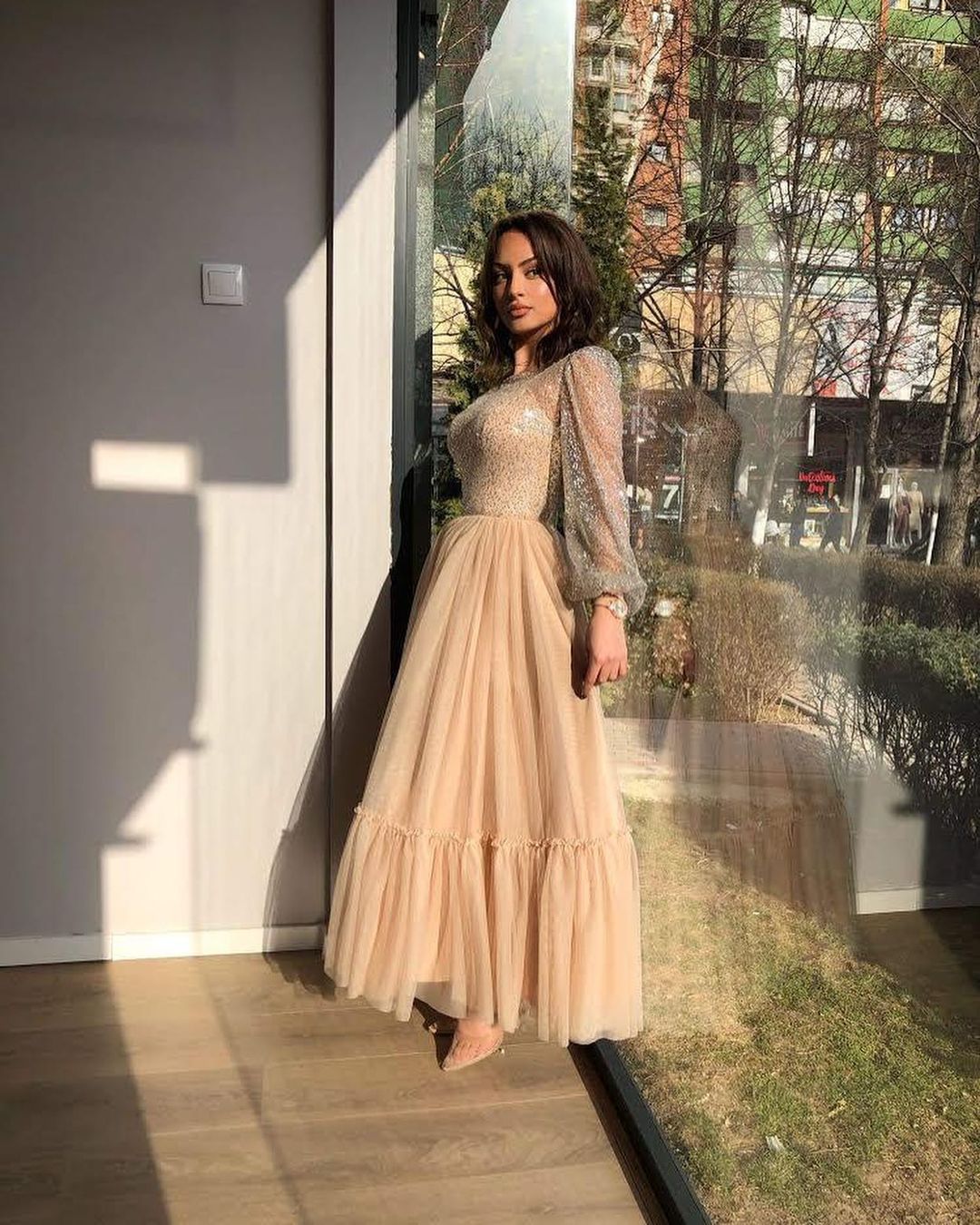 A-line Bateau Long Sleeve Sequins Tulle Tea-length Prom Dresses