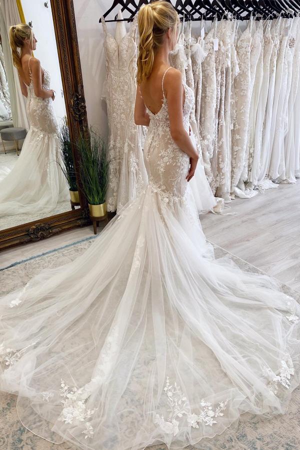 Gorgeous Long Mermaid Spaghetti Straps V-neck Tulle Lace Backless Wedding Dress