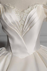 Gorgeous Long Ball Gown Off the Shoulder Satin Wedding Dresses with Sleeves