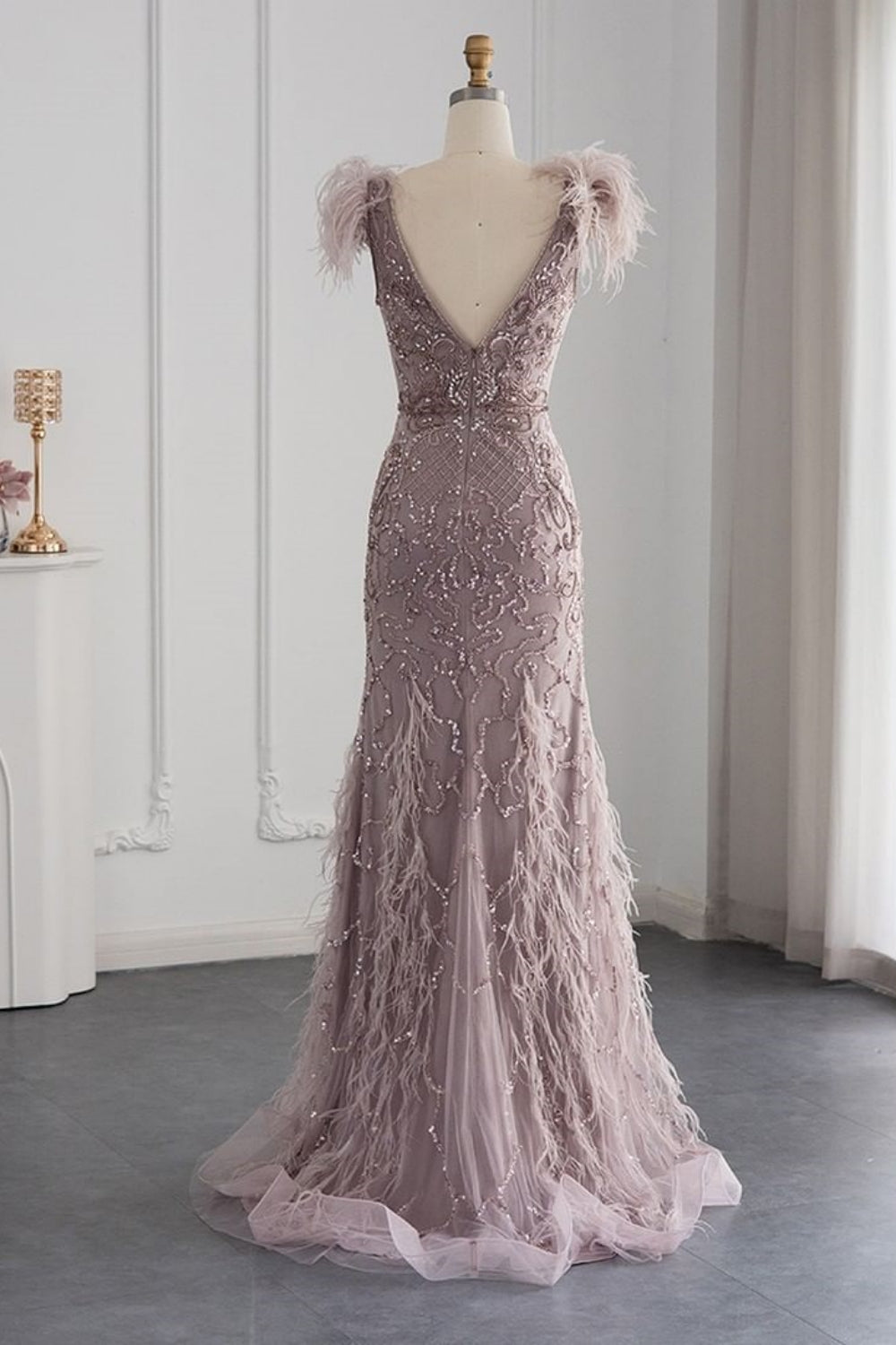 Gorgeous Long Mermaid V-Neck Beading Formal Prom Dresses with Feather