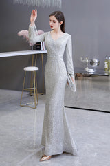 Gorgeous Sequins Long Sleeve V-Neck Mermaid Evening Gowns