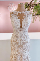 Long Bateau Keyhole Appliques Lace Tulle Mermaid Wedding Dress