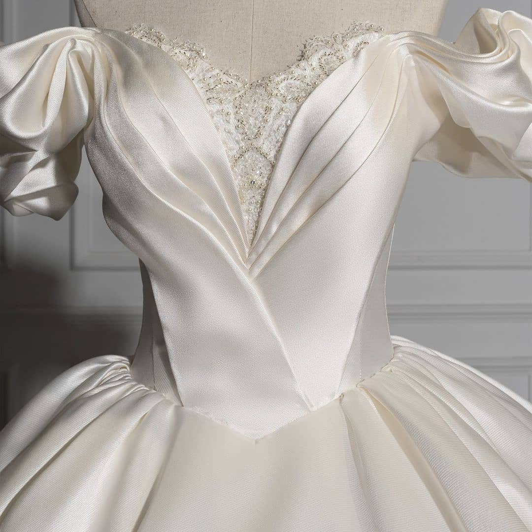Gorgeous Long Ball Gown Off the Shoulder Satin Wedding Dresses with Sleeves