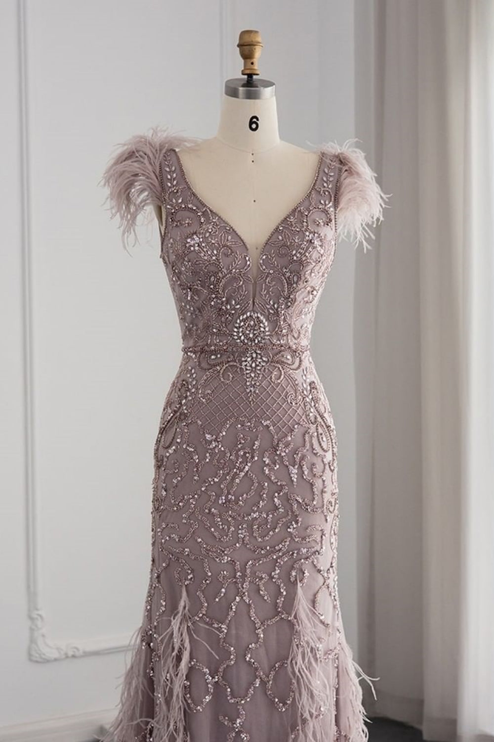 Gorgeous Long Mermaid V-Neck Beading Formal Prom Dresses with Feather