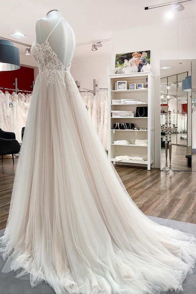 Long Halter Sleeveless Tulle A-line Open Back Wedding Dresses With Lace