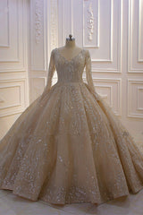 Glamorous Long Sleeve V-neck Sequin Beading Ruffles Ball Gown Wedding Dress