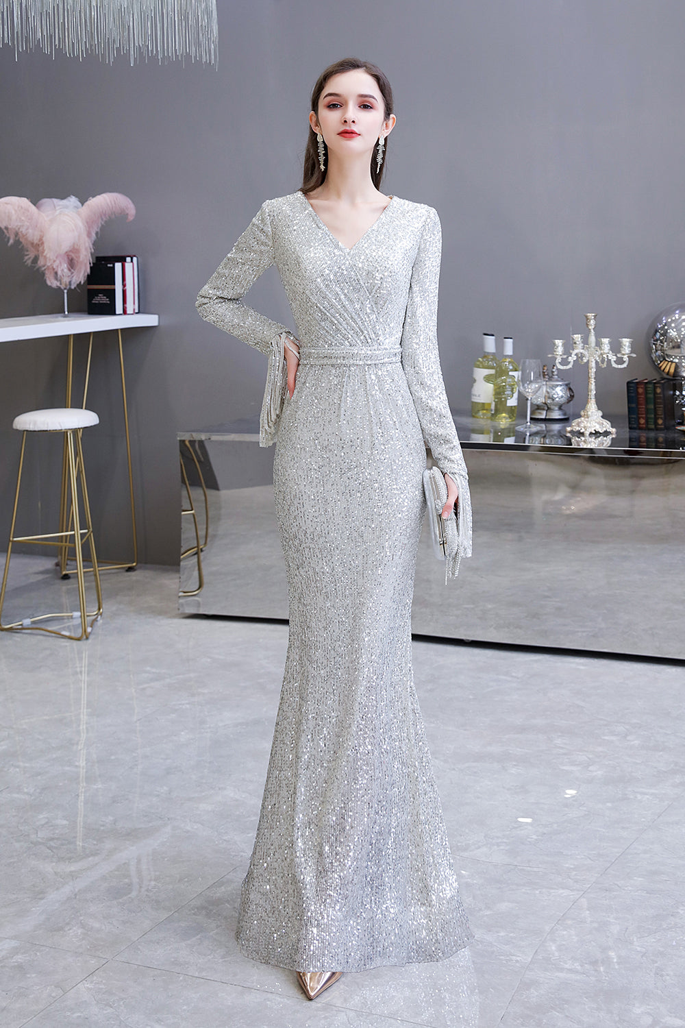 Gorgeous Sequins Long Sleeve V-Neck Mermaid Evening Gowns