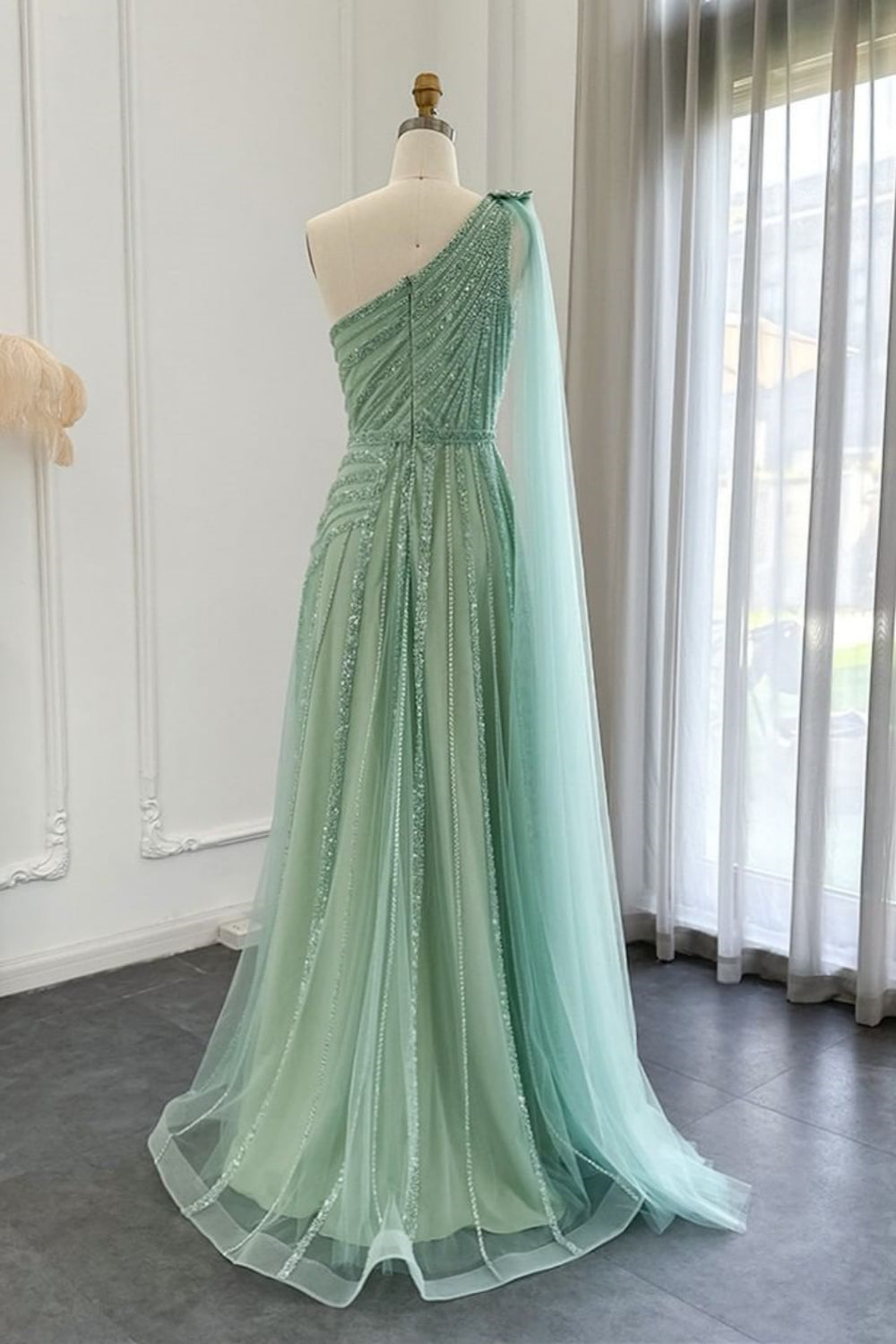 Luxury Long A-line One Shoulder Shinny Beadings Tulle Formal Prom Dresses