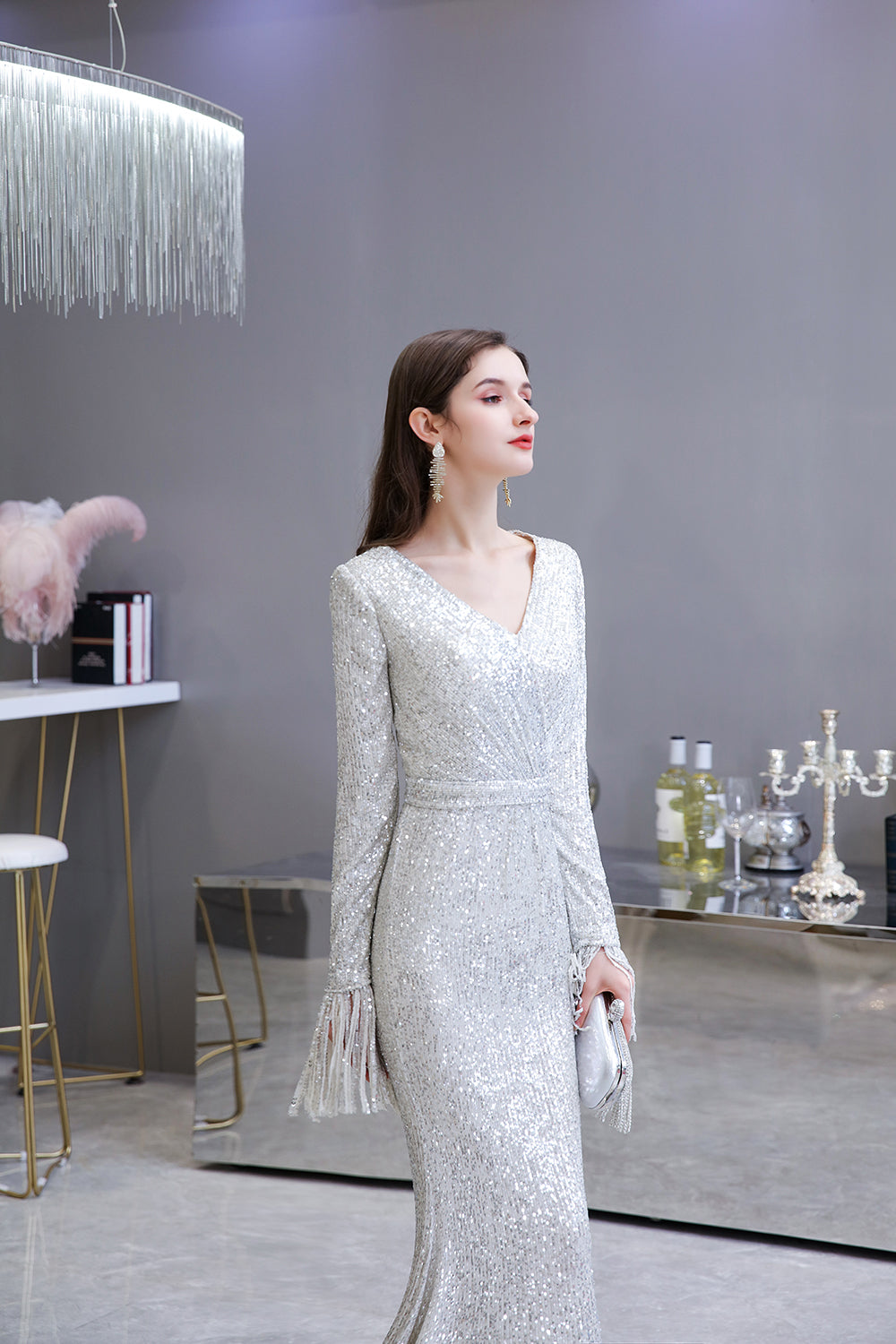 Gorgeous Sequins Long Sleeve V-Neck Mermaid Evening Gowns
