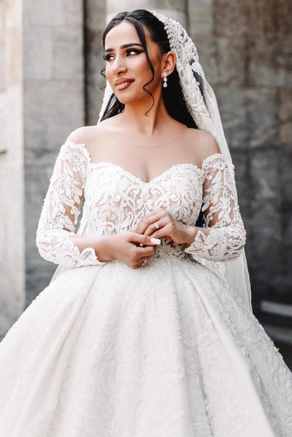 Ball Gown Off the Shoulder Sweetheart Satin Lace Long Wedding Dress with Sleeves