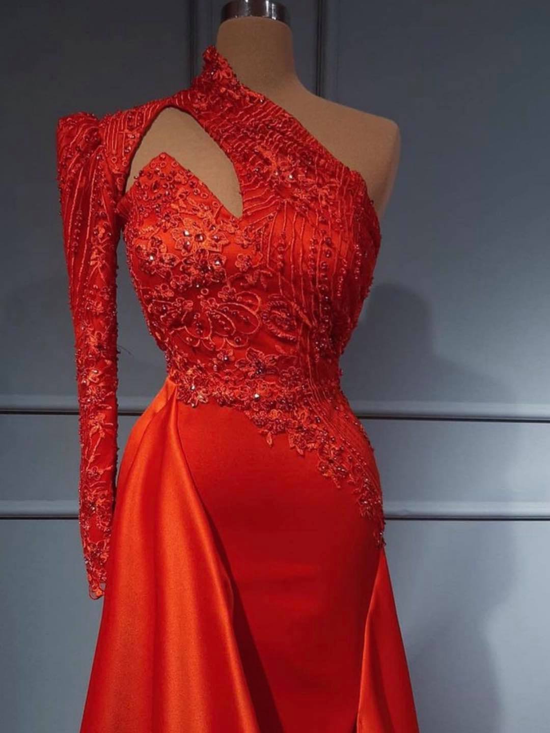 Elegant Long Mermaid One Shoulder Satin Prom Dress with Sleeves