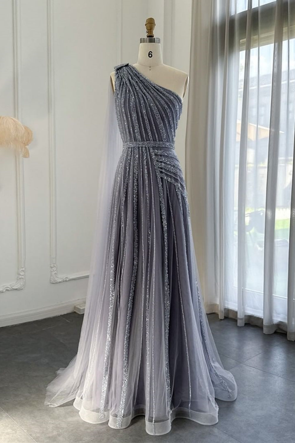 Luxury Long A-line One Shoulder Shinny Beadings Tulle Formal Prom Dresses