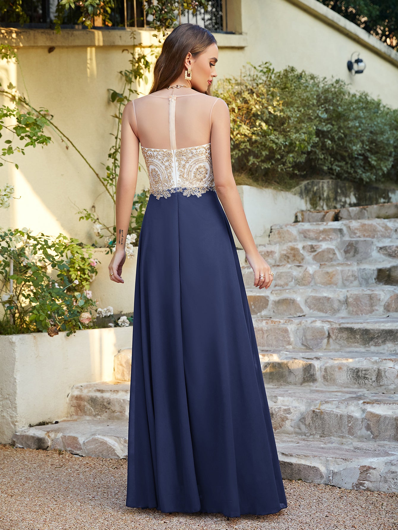 Gorgeous Long A-line Chiffon Lace Sleeveless Formal Evening Dresses