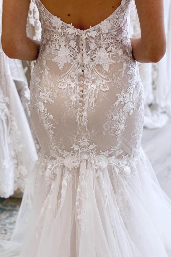 Gorgeous Long Mermaid Spaghetti Straps V-neck Tulle Lace Backless Wedding Dress