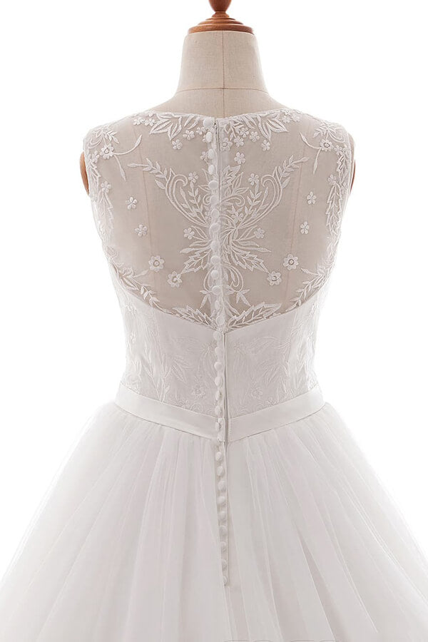 Gorgeous Long V-neck Lace Tulle A-line Wedding Dress