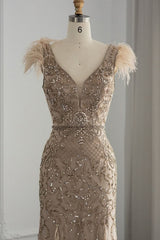 Gorgeous Long Mermaid V-Neck Beading Formal Prom Dresses with Feather