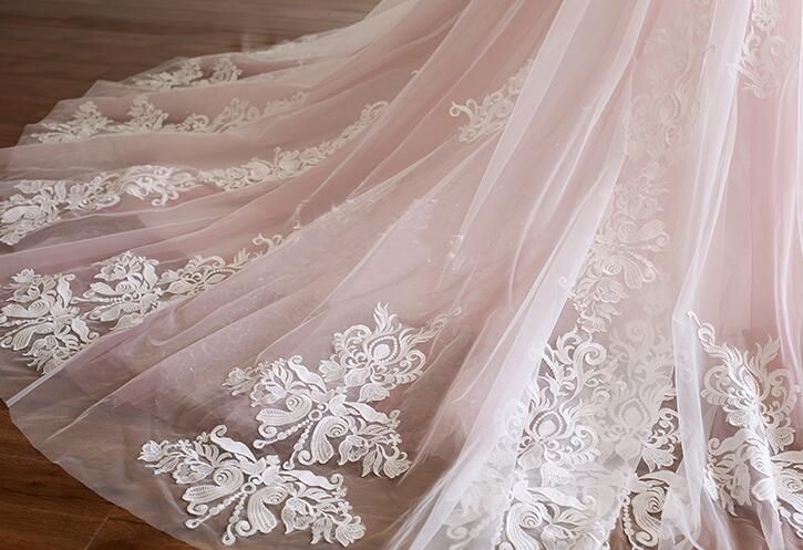 Long Spaghetti Straps Tulle A-Line Appliques Lace Floor Length Prom Dress