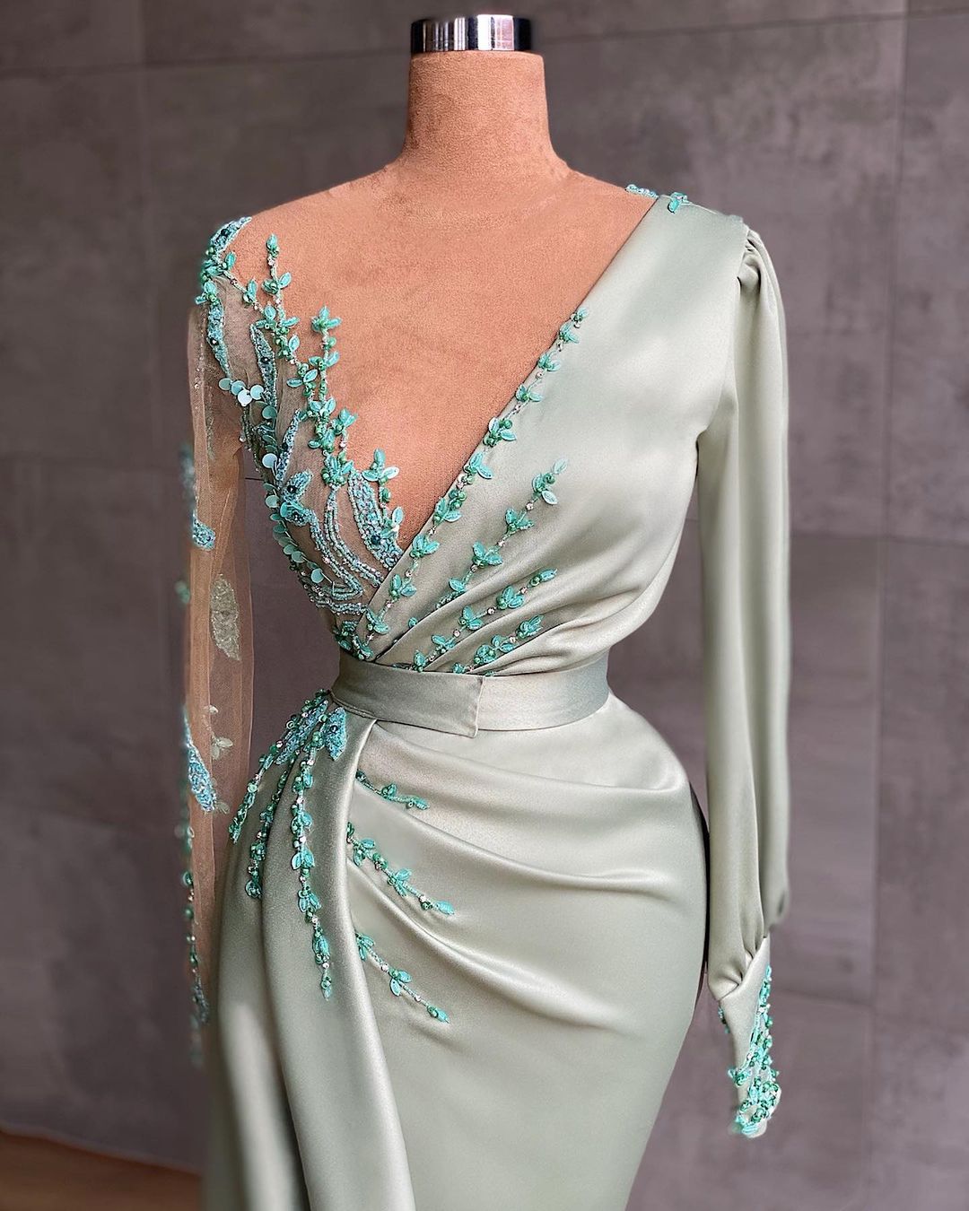 V-neck Long Sleeve Floor Length Ruffles Mermaid Prom Dress