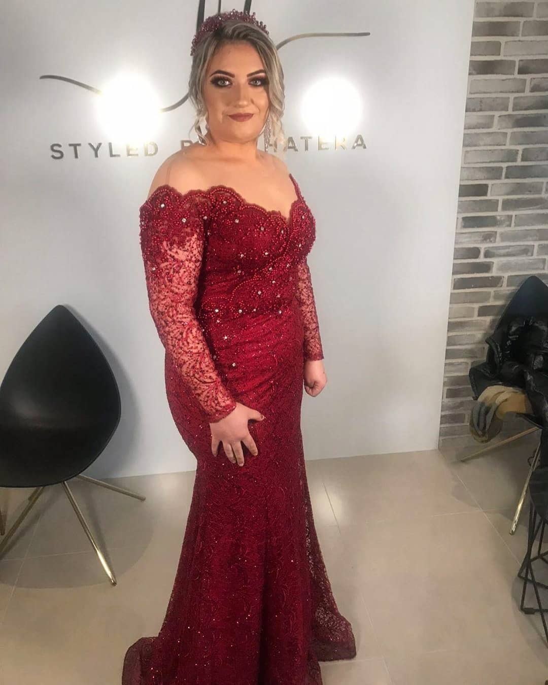 Off the Shoulder Long Sleeve Appliques Lace Floor Length Mermaid Plus Size Formal Dresses